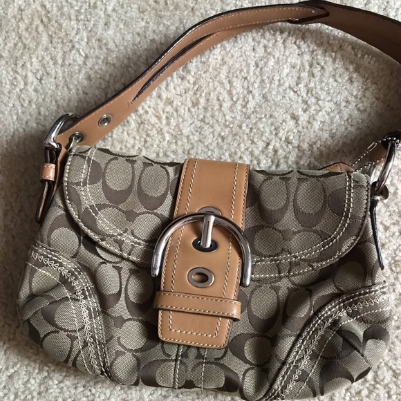 Handbags - Coach Purse